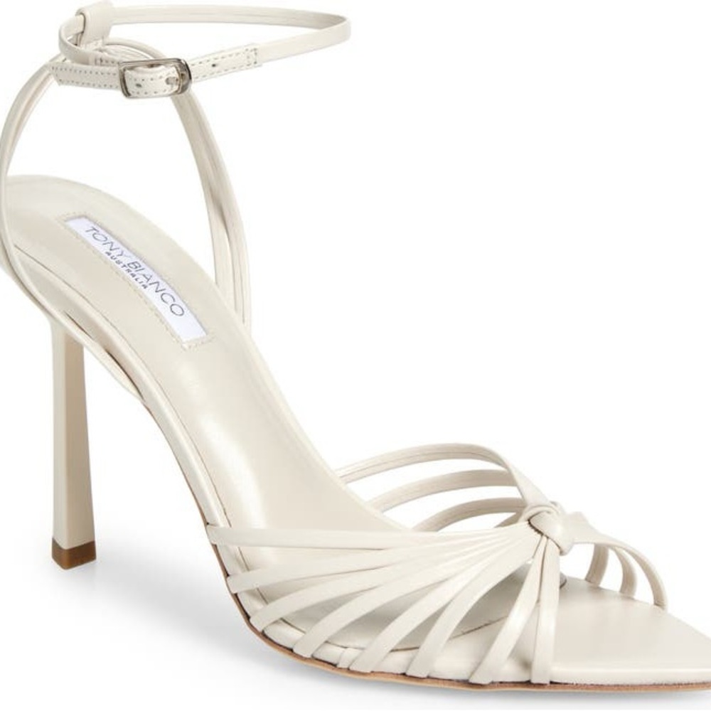 NWOT Maxos Ankle Strap Pointed Toe Sandal